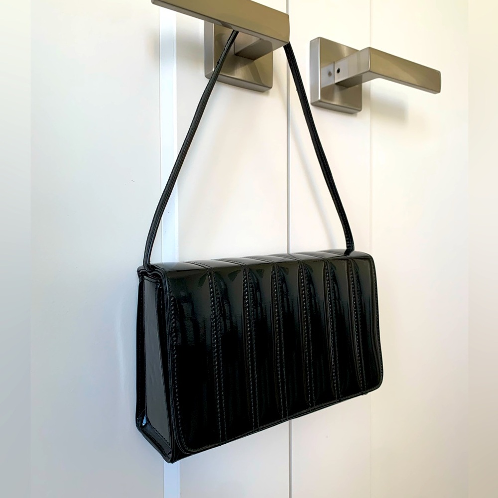 1960s Chanel style patent leather bag!